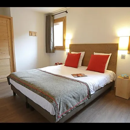 Chalet In France With Spa & Heated Pool Saint-Martin-de-Belleville
