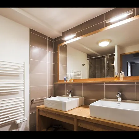 Chalet In France With Spa & Heated Pool Apartment